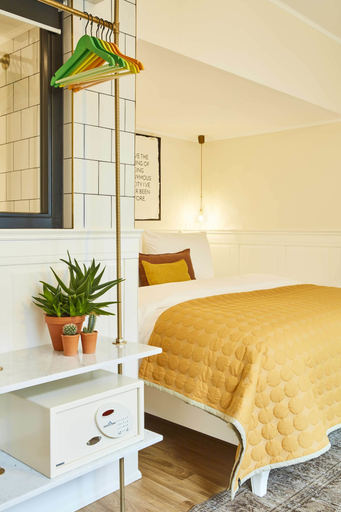 Bedroom 3, Max Brown Hotel Midtown, part of Sircle Collection, Düsseldorf