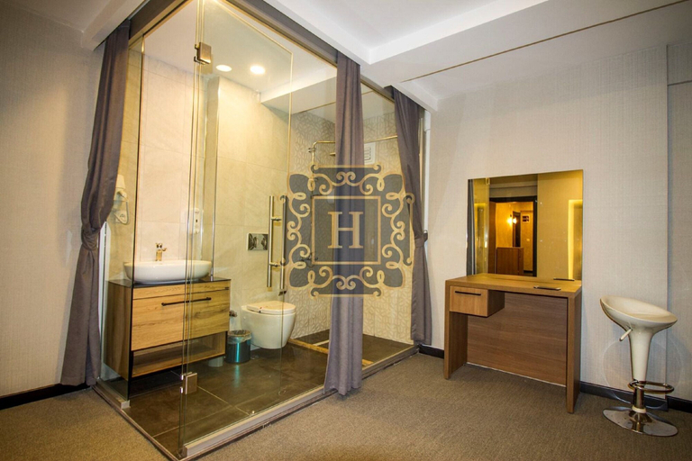 Bathroom shower, Hit Suites, Avcılar