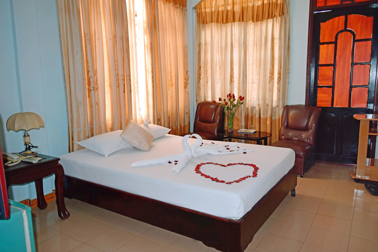 Bedroom 3, Phong Nha Hotel Hue, Huế