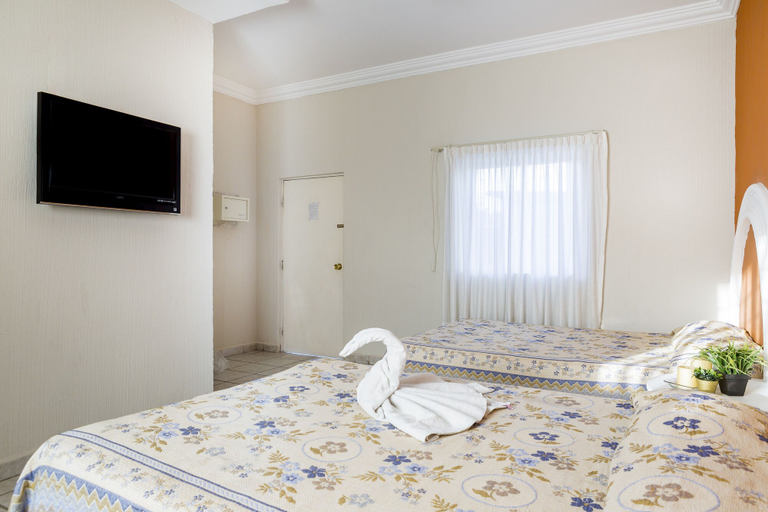 Bedroom 3, Hotel del Tajo, Salamanca