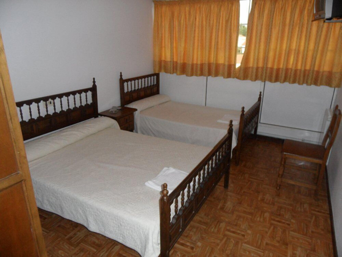 Bedroom 2, Pension Los Trillizos-O Lar do Trilli, A Coruña