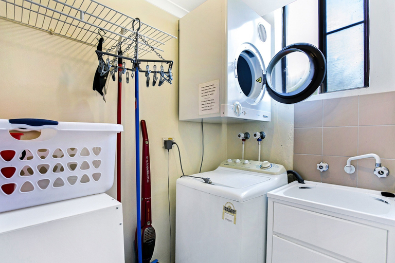 Bathroom 4, 14 The Dunes at Fingal Bay, Port Stephens