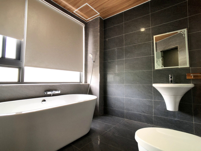 Bathroom 4, Kenting True Color Hostel, Pingtung