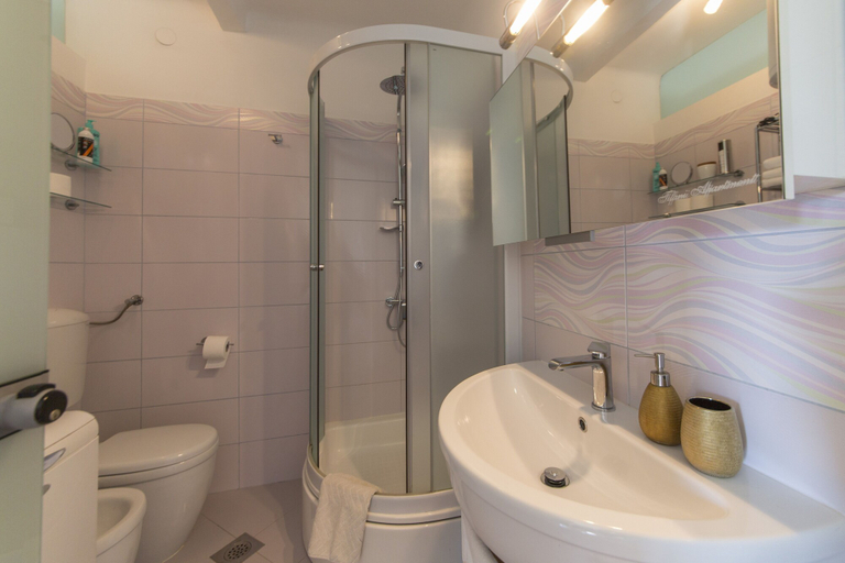 Bathroom 4, Tifani Apartment, Split