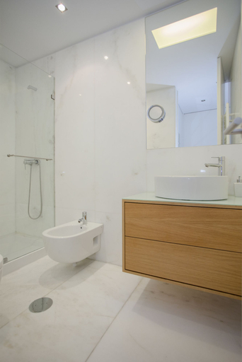 Bathroom 4, Liiiving in Porto - Balcony Dragão View, Porto