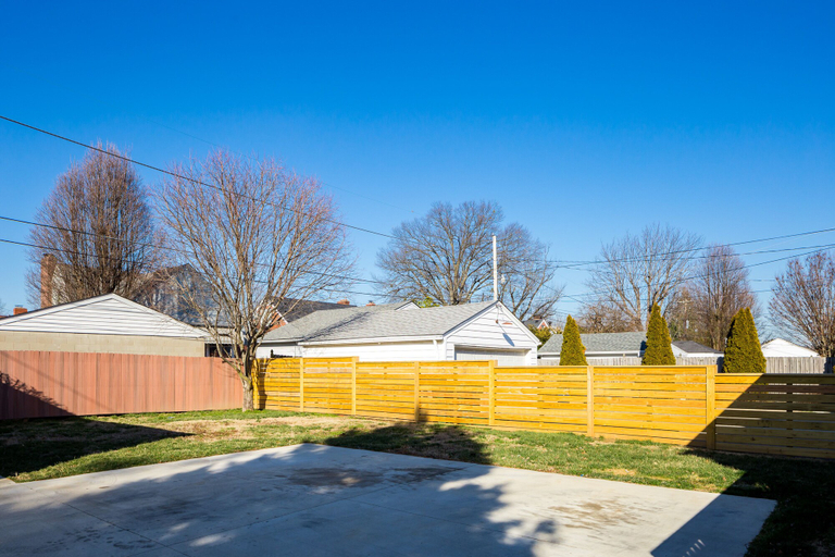 Exterior & Views 2, Spacious 6BR /2.5 Bath in Highlands!, Jefferson
