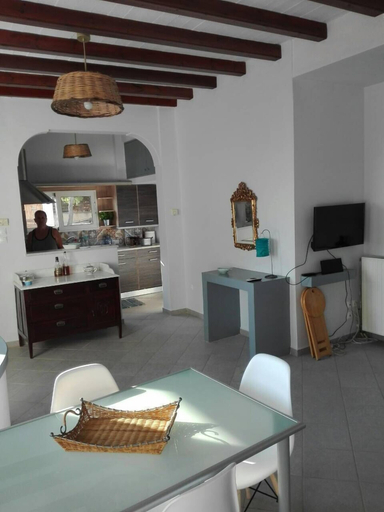 Others 5, Villa Lambros, Attica
