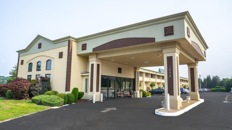Exterior & Views 1, Riverview Inn & Suites, Bristol