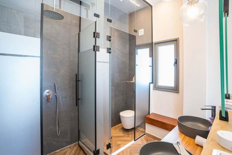 Bathroom 3, Deluxe AchzivBeach Apartment in Nahariya