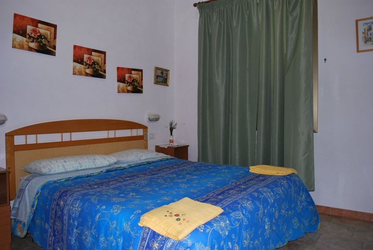 Bedroom 3, Athena, Trapani