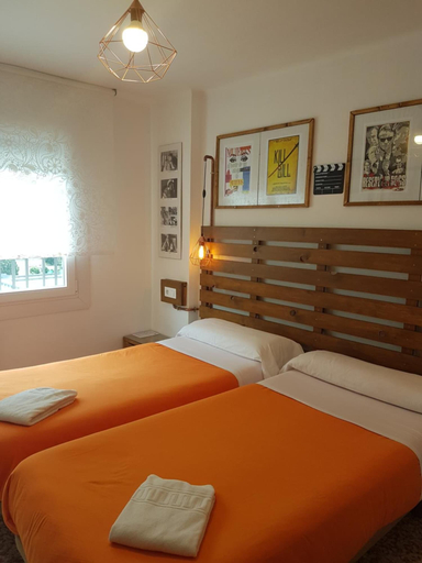 Bedroom 3, Barri Antic Hostel & Pub