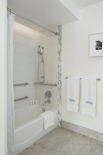 Bathroom 5, Halekulani, Honolulu