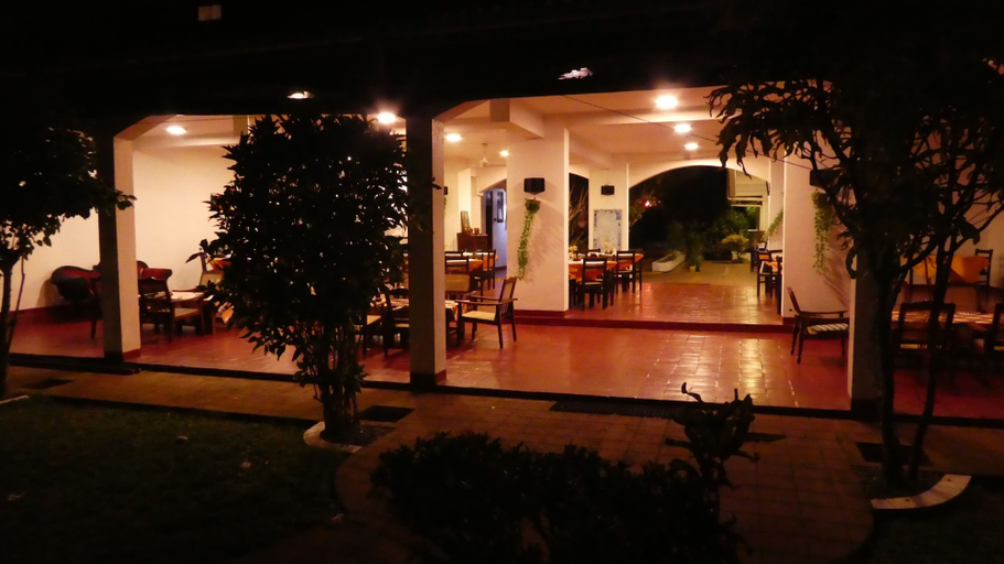 Exterior & Views 2, Hotel Hemadan, Aluthgama