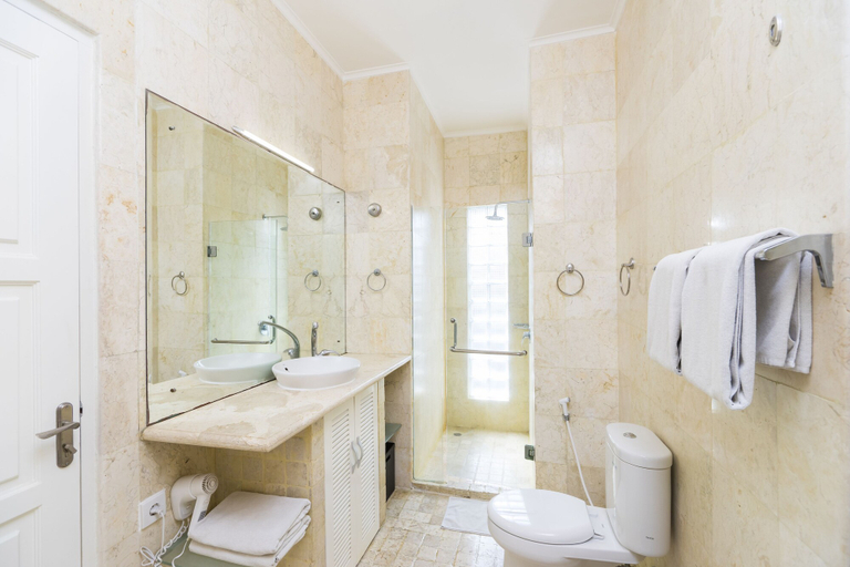 Bathroom, Beach Melati Apartments, Badung