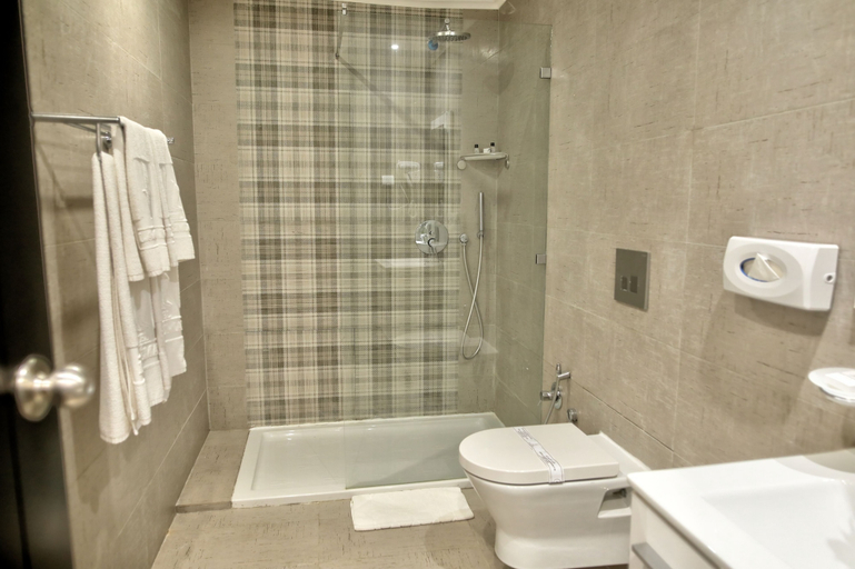 Bathroom 3, Hôtel Lac Léman, LES BERGES DU LAC, Cité El Khadra