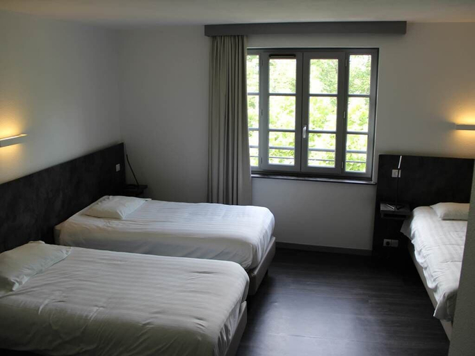 Bedroom 2, Hotel Restaurant Le Tout Va Bien, Tarn-et-Garonne