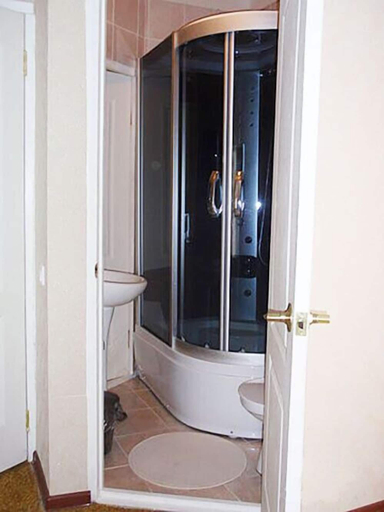 Bathroom, Zolotaya Rybka, Anapskiy rayon