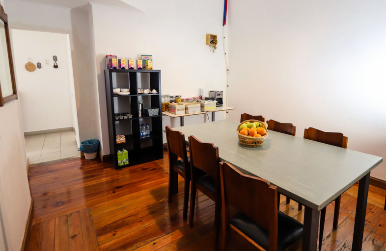 Others 5, Guest House do Largo, Faro