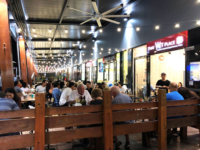 Food & Drinks 5, Sunnybank Star Hotel & Apartments, Eight Mile Plains