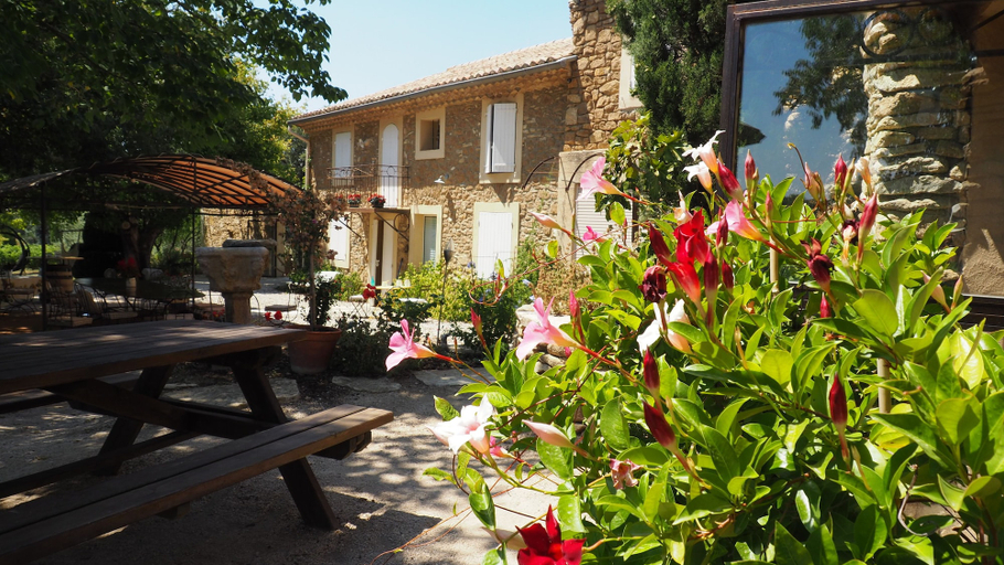 Exterior & Views 2, B&B L'Evajade, Vaucluse