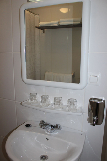 Bathroom 4, Pensión El Parque, Alicante