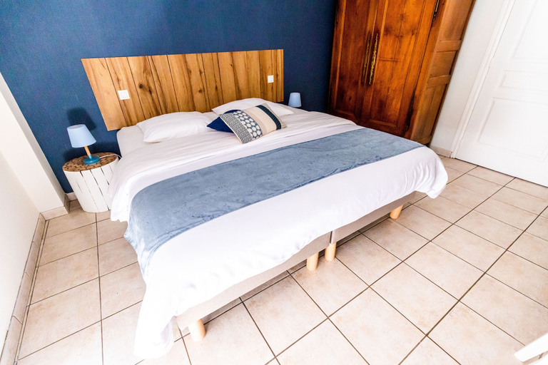 Bedroom 2, La Minoterie, Manche