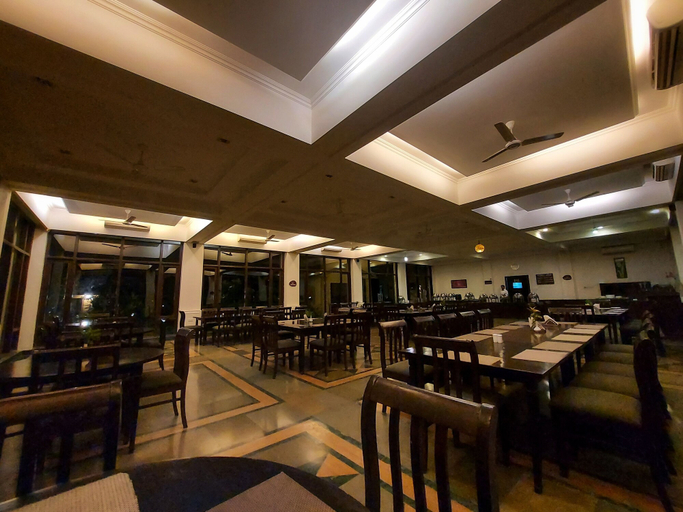 Food & Drinks 5, Nadiya Parao Resort, Corbett, Nainital