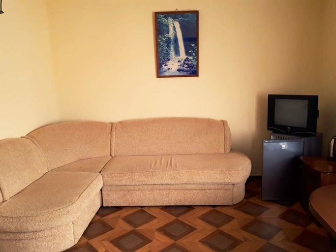 Others 2, Oganes Guesthouse, Sochi gorsovet