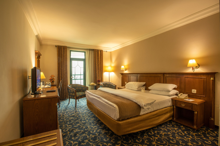 Bedroom 3, Bristol Hotel, Wadi Essier