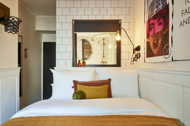 Bedroom 5, Max Brown Hotel Midtown, part of Sircle Collection, Düsseldorf