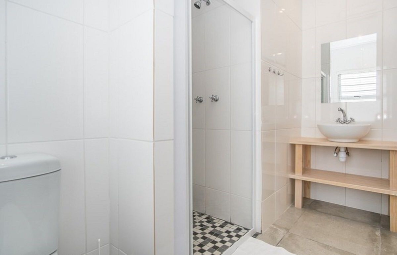 Bathroom 3, Fork West Apartments - Ground Floor 3, West Coast
