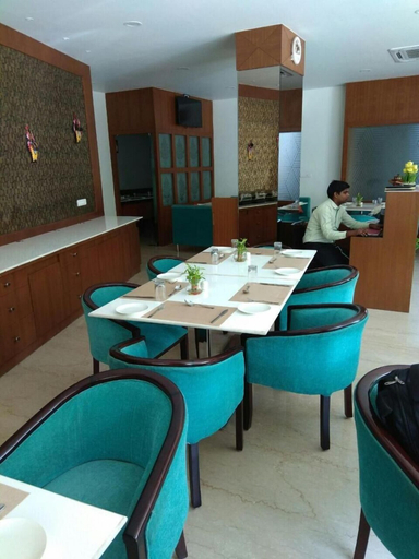 Food & Drinks 4, Avins Beacon, Udaipur