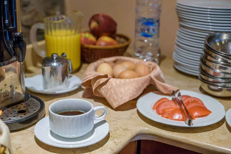 Food & Drinks 5, Hotel Kastoria, West Macedonia