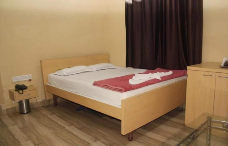 Bedroom 2, Hotel Shakun, Durg