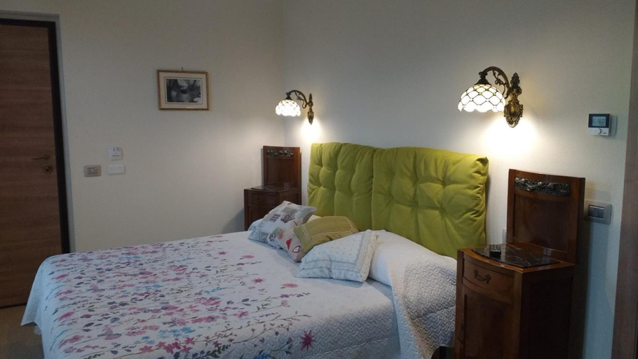 Bedroom 4, Agriturismo Cascina Poscallone, Milano