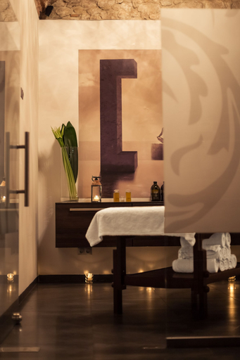 Bathroom 4, Queen Boutique Hotel, Kraków City