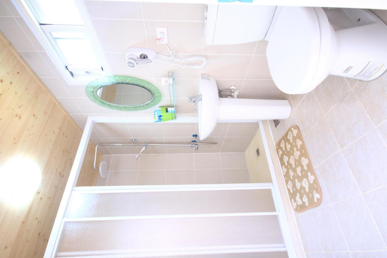 Bathroom 3, Sunny Breeze Garden, Hualien