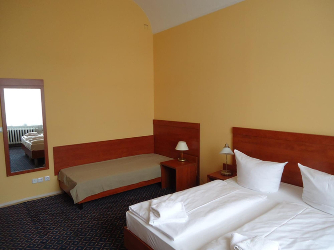 Bedroom 4, City Hotel am Kurfürstendamm, Berlin