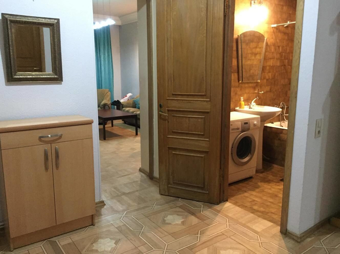 Bathroom, Republic Square apt&Tours, Yerevan