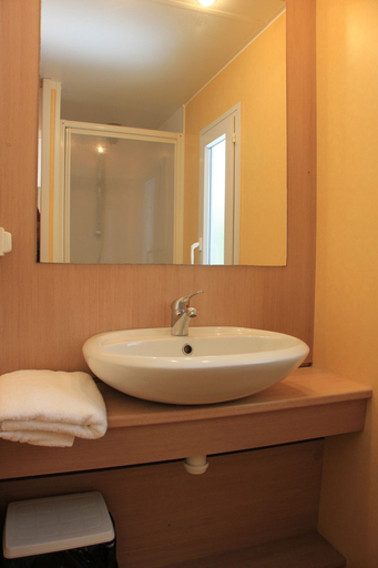 Bathroom 3, Camping Roca Grossa, Barcelona