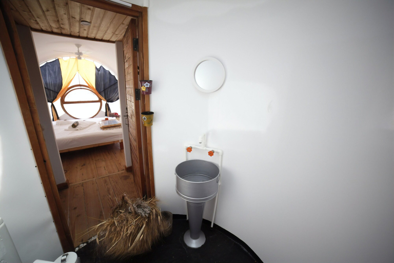 Bathroom, Vadi Alacati, Çeşme