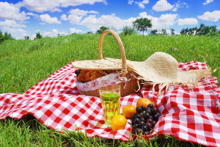 Food & Drinks, Clayton Serviced Apartments, Melbourne