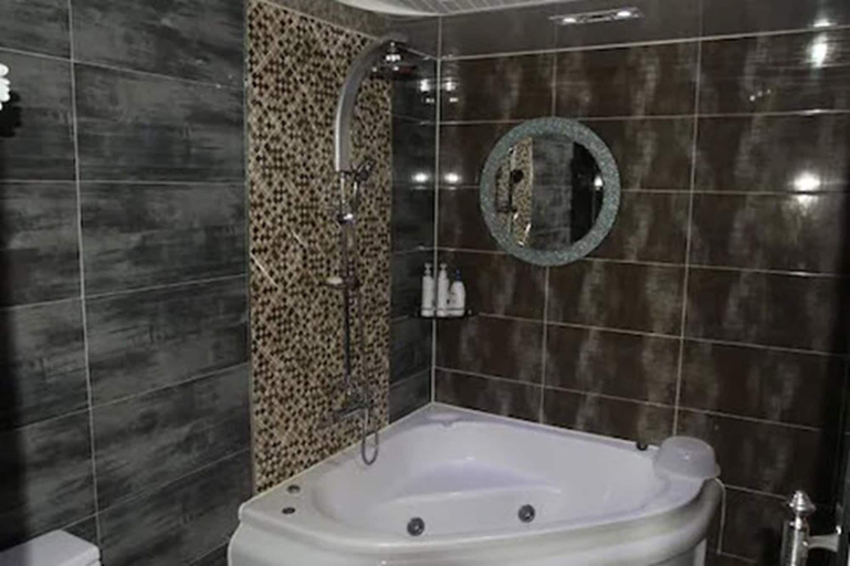 Bathroom 4, Goryeo Hotel, Andong