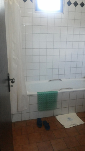 Bathroom, Sunset International Hotel, Jinja