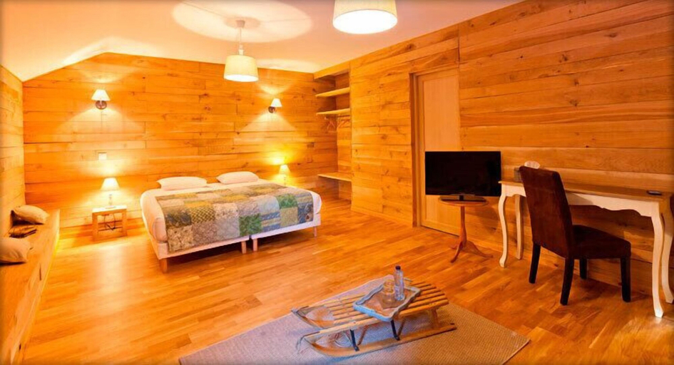 Bedroom 5, Clos de la Gourmandière, Jura