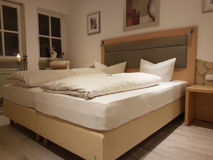 Bedroom 3, Ente von Wassertrüdingen, Ansbach