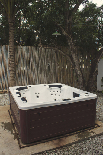 Bathroom 4, Kanaka Lake Villa, Batam