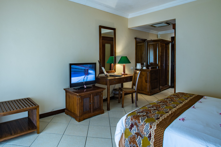 Bedroom 3, Aanari Hotel and Spa, Black River