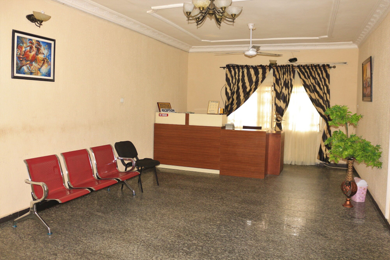 Others 5, Liz Ani Hotel Annex, Calabar