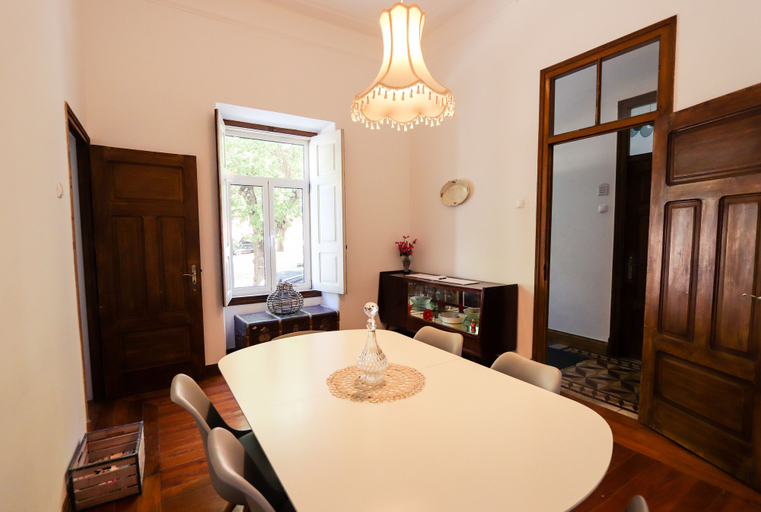 Others 4, Guest House do Largo, Faro
